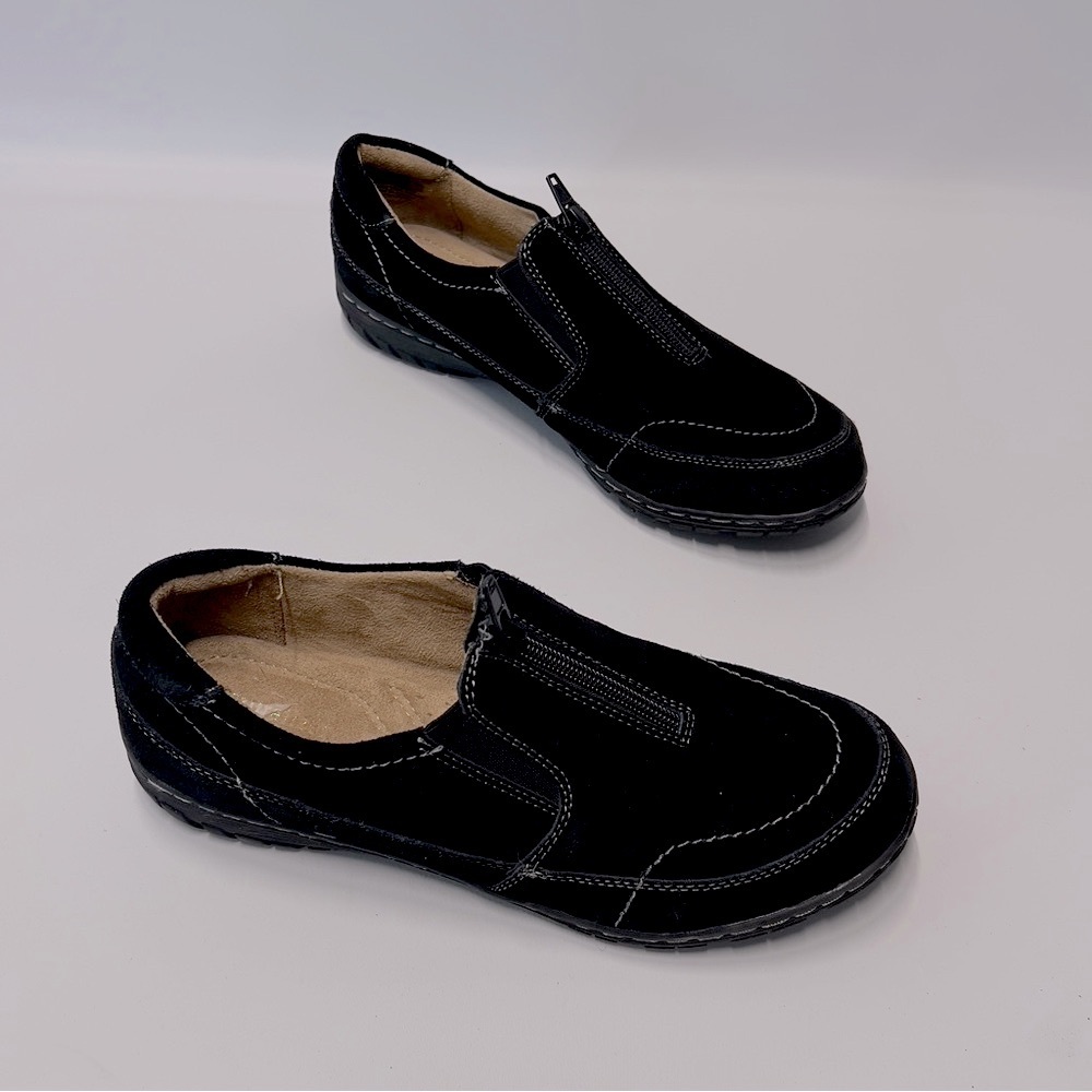 NATURALIZER women’s Size 8M Black Slip on Top Zip Comfort Walking Shoe